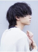 ツイスパの動きに陰影をプラス。こなれマッシュウルフ