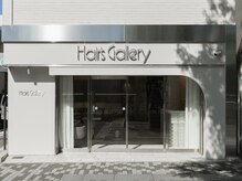 ヘアーズ ギャラリー 堺高島屋店(Ｈａｉｒ’ｓ Ｇａｌｌeｒｙ)の雰囲気（朝の店舗の外観です３階建てのビルになります一階　二階が美容室）