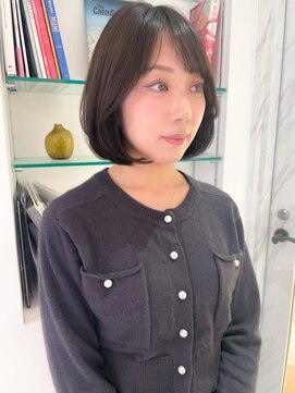 くびれふんわり小顔ボブ×アッシュブラウンカラー