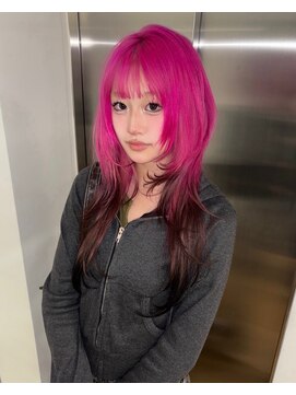 レイヤーウルフカット/デザインカラー