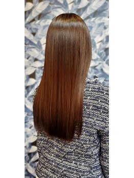 エイチビーエス 徳島(HBS)の写真/【髪質改善専門店】サラ艶は当たり前!トリートメントの概念が変わる感動と驚きの体験をご体感ください