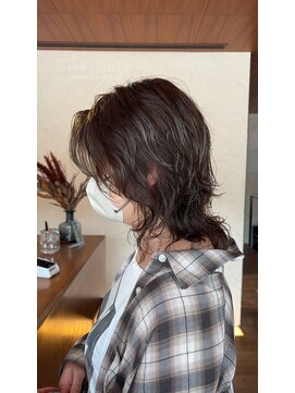 ゴットイール(GOTTO eel) 毛先ハイライトのウルフパーマ