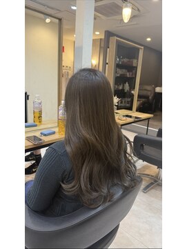 エリス ウメダ(Eliss umeda) アッシュベージュ