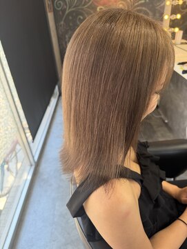 スパークスヘア(Sparks hair) 職場で怒られたく無いけどブリーチしたいって方にオススメカラー