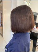 冬にぴったり! 毛先重めのボブスタイル