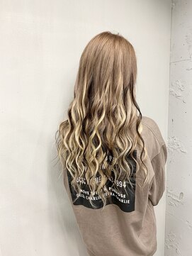 ワン(ONE) ミルクティーグラデーション