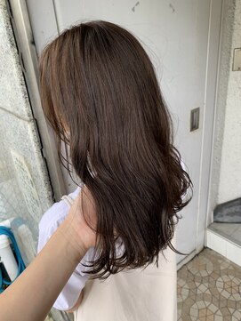 エミュー(emue) 20代30代　大人かわいい　アッシュブラウンカラー