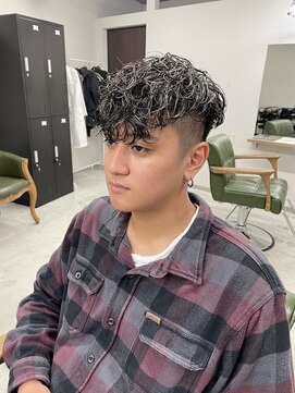 ザスーツブラザーズ(THE SUITS BROTHERS) 【ハイライトスペインカール】