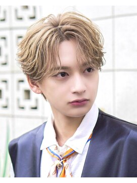 オーシャントーキョー 渋谷神南(OCEAN TOKYO) 韓国ヘアカルマパーマカルマバングセンターパート黒髪ウルフ