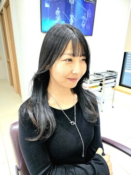 メタ(META) 縮毛矯正を全体に掛けて韓国系ワンホンレイヤー♪