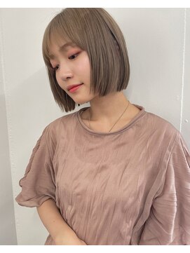 ユノ(juno) ミニボブと顔周りレイヤー　シオガマ