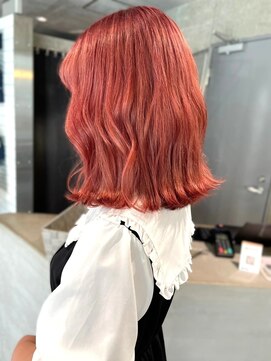 ヘアーアンドスパ フェリーチェ ミチ 野田屋町店(HAIR&SPA felice MICHI) 【feloice MICHI 豊田希美】ピンクオレンジ 波巻きヘア 透明感