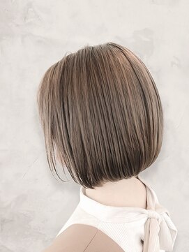 ハピエル ヘアークルー(HAPPYEL hair crew) 20代30代大人可愛い小顔ショートボブ前下がりショートハイトーン