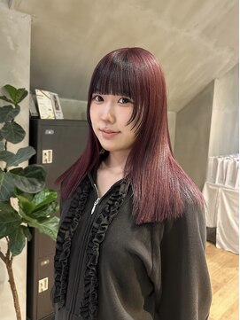 ニキータ(Nikiita) 〈レッドバイオレット/ローライトデザイン〉