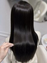 シーン(scene)&nbsp;【Hikaru】中性ストレート／グレージュ