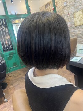 ヘアーラウンジ アンフィ 井土ヶ谷(Hair Lounge Anphi) シンプルショート