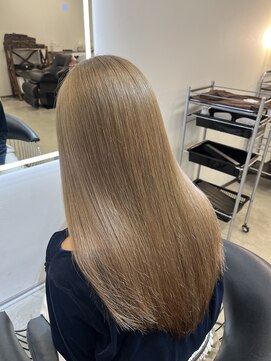 クオン 伊勢崎(QUON.) 縮毛履歴ありハイトーンカラー