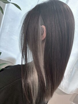 ファムバイアヴァンス(Femme by AVANCE.) ハイトーンインナーカラーグレージュ