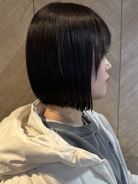 コル アサヒカワ(col asahikawa) 前下がりボブ