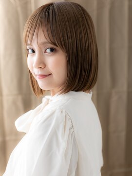 カバーヘア ブリス 上尾西口店(COVER HAIR bliss) ミルクティーベージュブリーチなし切りっぱなしボブ20代30代X