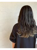 グラデーションカラー×グレイアッシュ