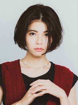 ティファ 栄(Tiffa) クラシカル切りっぱなしボブ