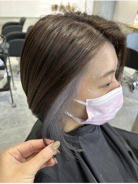 リーオオサカ(Lee Osaka) 【耳掛けボブ】インナー×ラベンダーグレー/kana