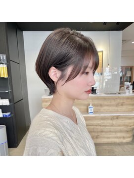 アテナ 六本松店(ATENA) 大人かわいいミルクティーブラウン　小顔前下がりショートボブ