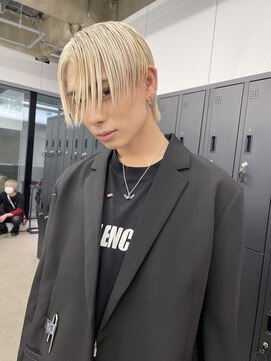 リップスヘアー 銀座(LIPPS hair) ブロンドウェットセンターパート