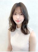 ★大人ミディアムエギョモリオリーブグレージュ透明感20代30代