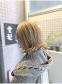 ハイトーン切りっぱなしボブ