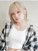 切りっぱなしボブハイトーンブリーチ小顔カットくびれヘア