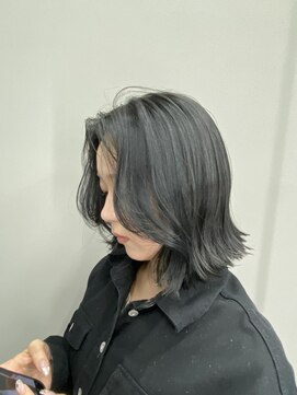 バディ 中野駅前店(BUDDY) イルミナ グレー