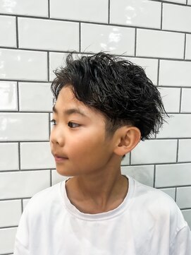 ミスターマウントロックバーバーショップ(MR.MT.ROCK BARBER SHOP) スパイラルパーマ ボーイズカット