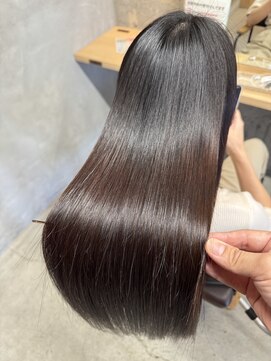 リタ 枚方(Rita) 秋の艶髪◎縮毛矯正×髪質改善ロングレイヤー