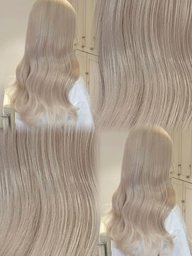 ベレーザ 渋谷(BELEZA) 17449全頭ブリーチ抜きっぱなしブロンド金髪ホワイトブロンド