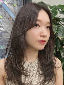 リズ 都島店(Lis)の写真/【都島駅5分/半個室SALON】バッサリカットや顔周りの似合わせで雰囲気を変えたい方はLisへお越しください♪