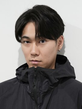 ログ(LOG) ナチュラルセンターパート メンズ 黒髪 ビジネスマル 高松