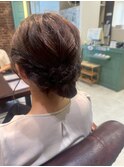 シンプルシニヨン