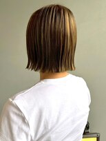 ナカオコアフュール(NAKAO COIFFURE)&nbsp;ハイライト ダブルカラー ベージュカラー ぱつっとボブ 艶髪