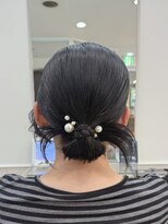 オフ(off) カチモリ×タイトシニヨン|お呼ばれ|結婚式|イベント|ヘアセット