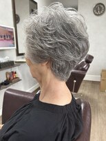 サロン ド グレース(SALON DE GRACE)&nbsp;ハーフ(頭の半分)パーマ