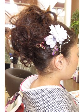 コアフィールフィス(COIFFURE fils) カールアップ