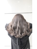 トゥーミー(to mee)&nbsp;グレージュ【担当　末吉】