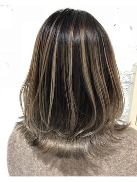 エイト 福岡天神店(EIGHT fukuoka) 【EIGHT福岡】nabe_コントラストバレイヤージホワイティベージュ