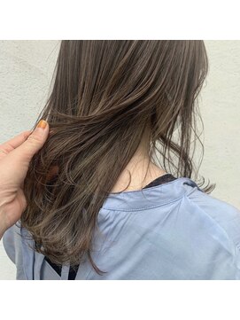 フェンヘアーアイス 中目黒(Fen.hair ici) ベージュ　ハイライト　ケアカラー