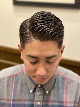 ヒロギンザバーバーショップ 神楽坂店(HIRO GINZA BARBER SHOP) 【スキンフェード×アイパー】7:3/七三/ラインアップ/