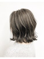 アオアクア バイ グルグル 小岩店(ao akua by GULGUL)&nbsp;グレーベージュ ボブとの相性◎グレージュハイライトカラー 小岩