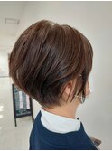 乾かすだけでまとまる骨格補正大人ショート