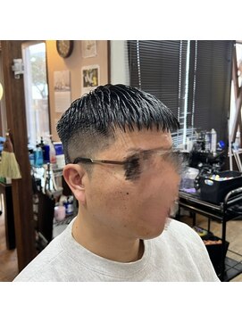 バーバー アミティ プール オム(BAR BER amity POUR HOMME) クロップ